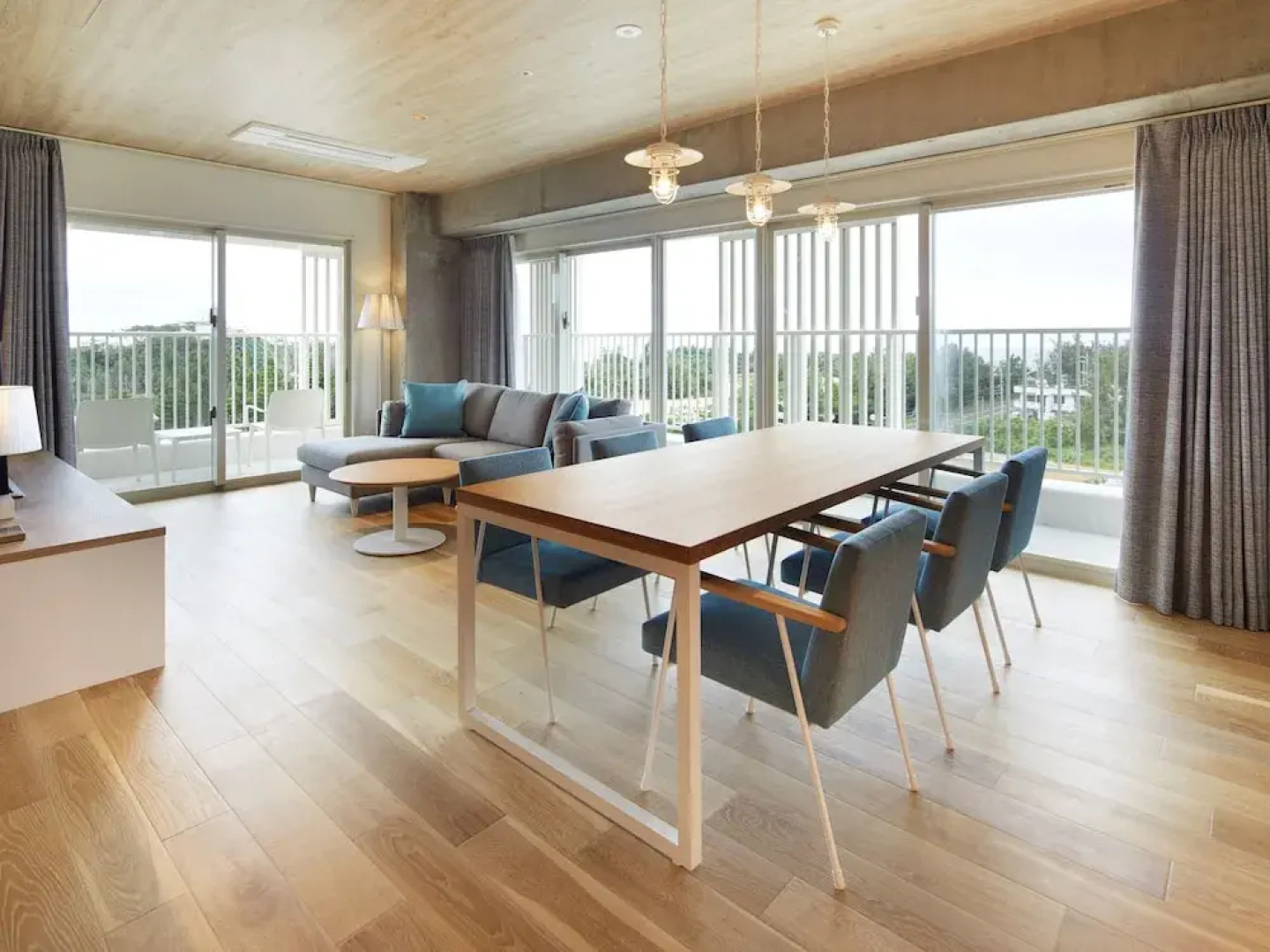 LOISIR Living Suites SERAGAKI