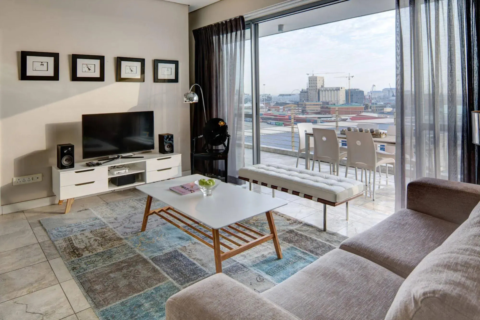 Harbour Bridge Luxury Apartments