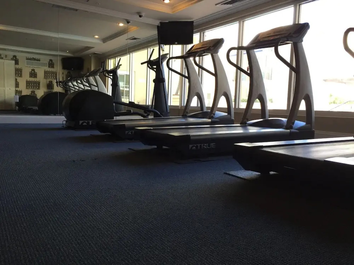 Luxury Suite in Coral Gables by LYX Miami Suites