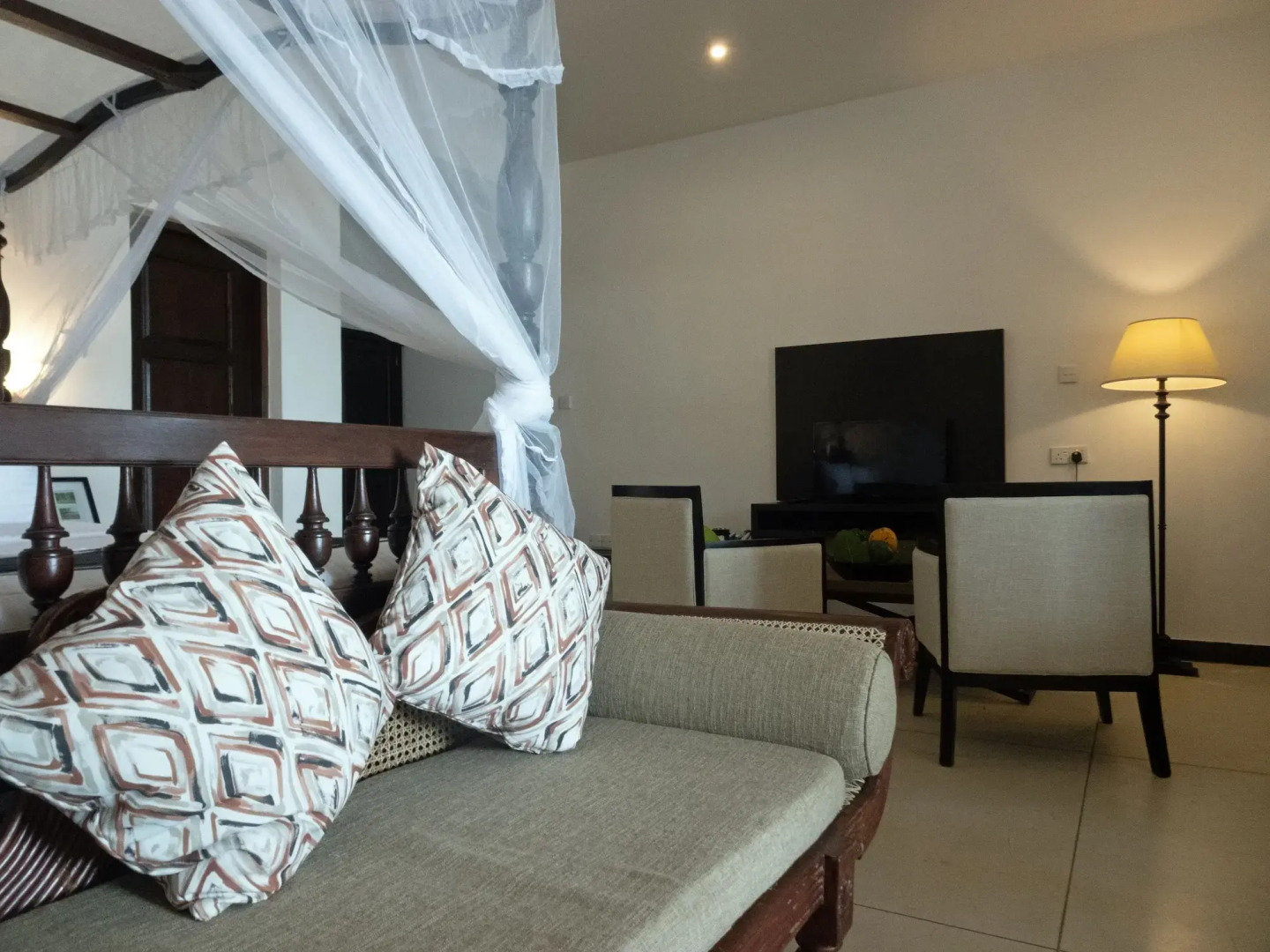 Suite Lanka