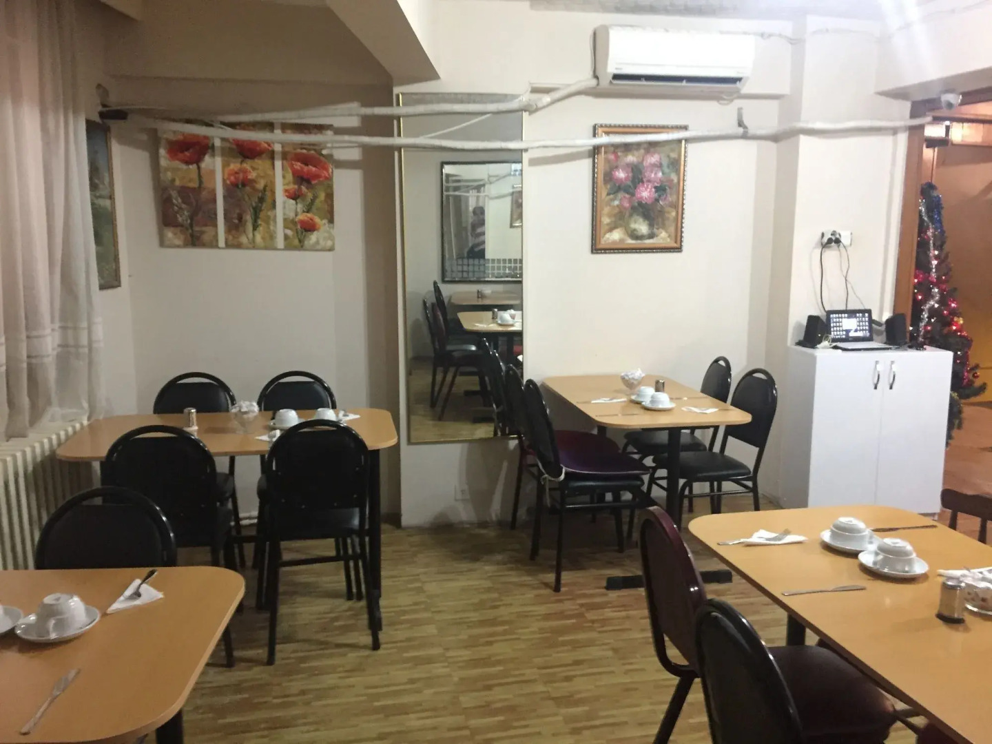 Istanbul Paris Hotel & Hostel