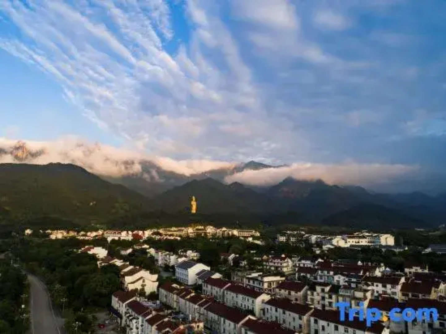 Jiuhuashan Dengyunlou Inn