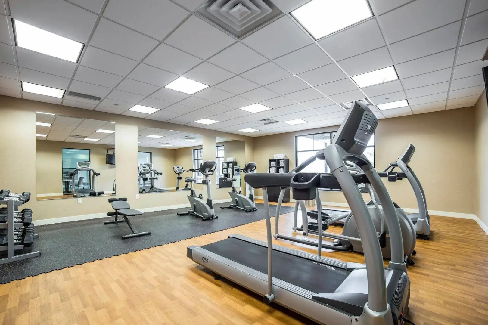 Comfort Suites Airport - University