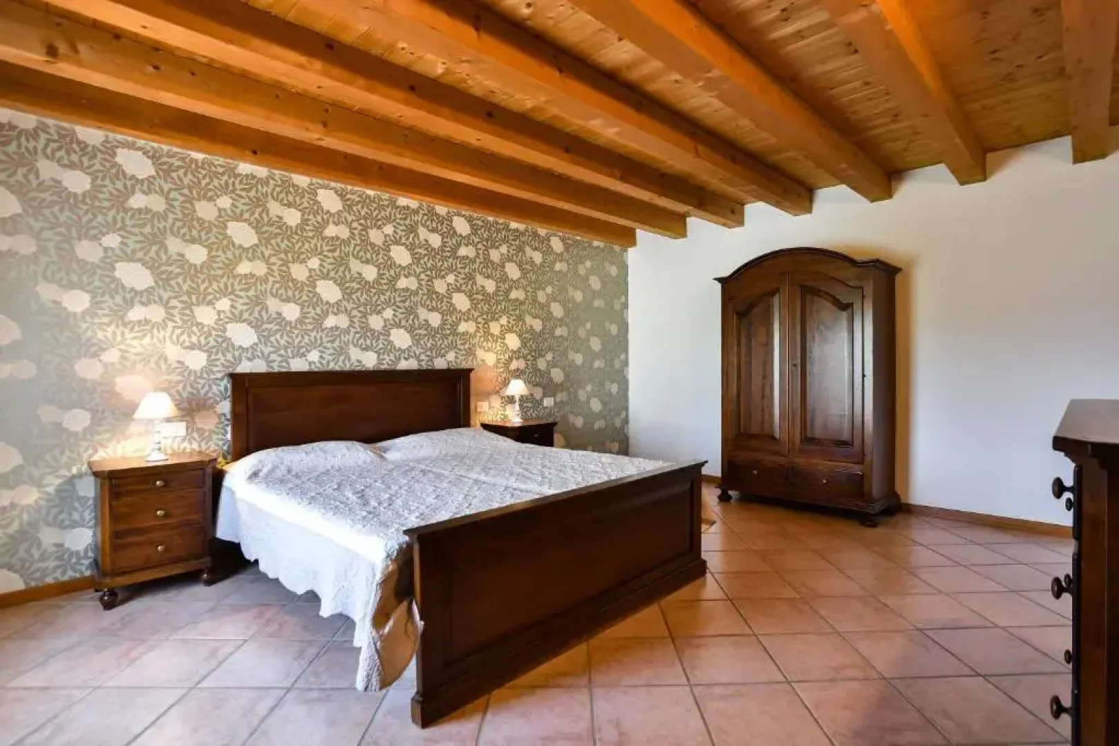 Apartment Colombare Teboi