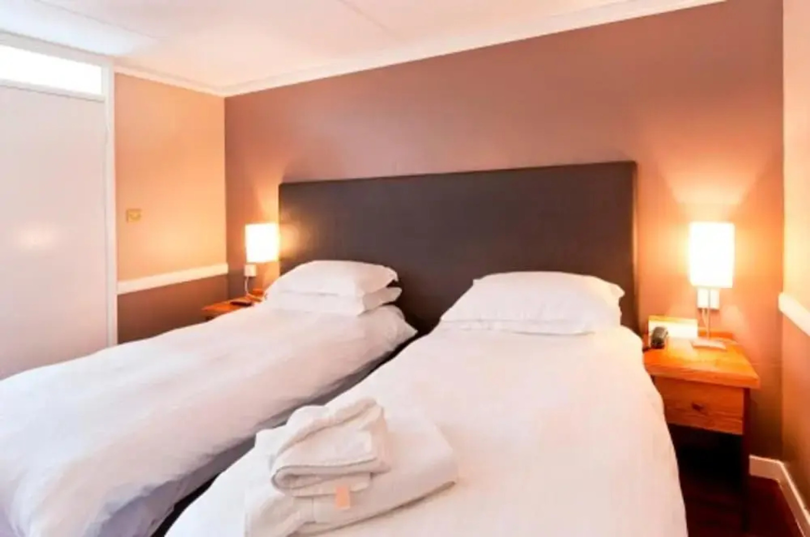 The Wee Waif Reading by Greene King Inns