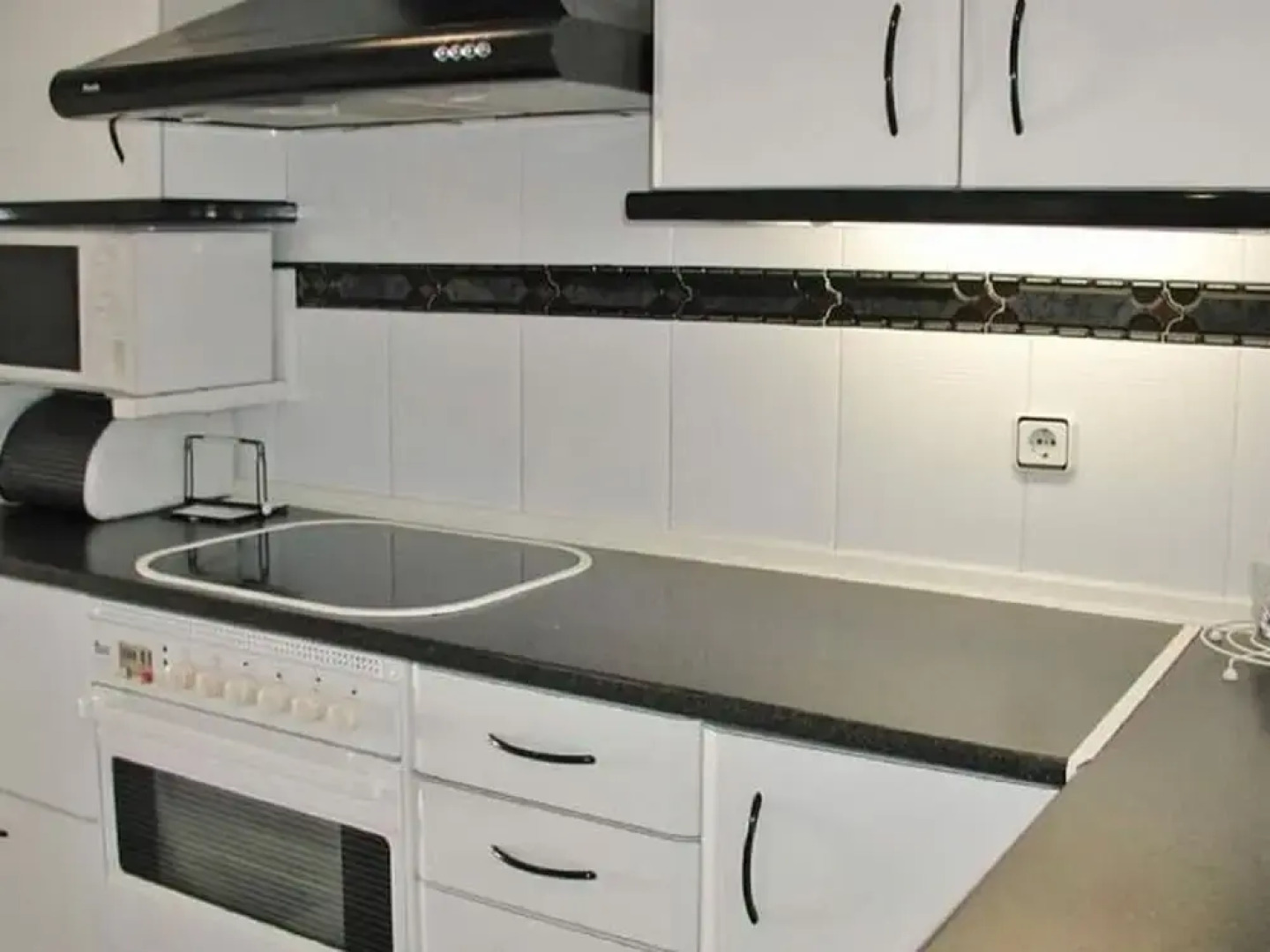 Cozy Apartment in Sant Vicenç de Montalt With Swimming Pool