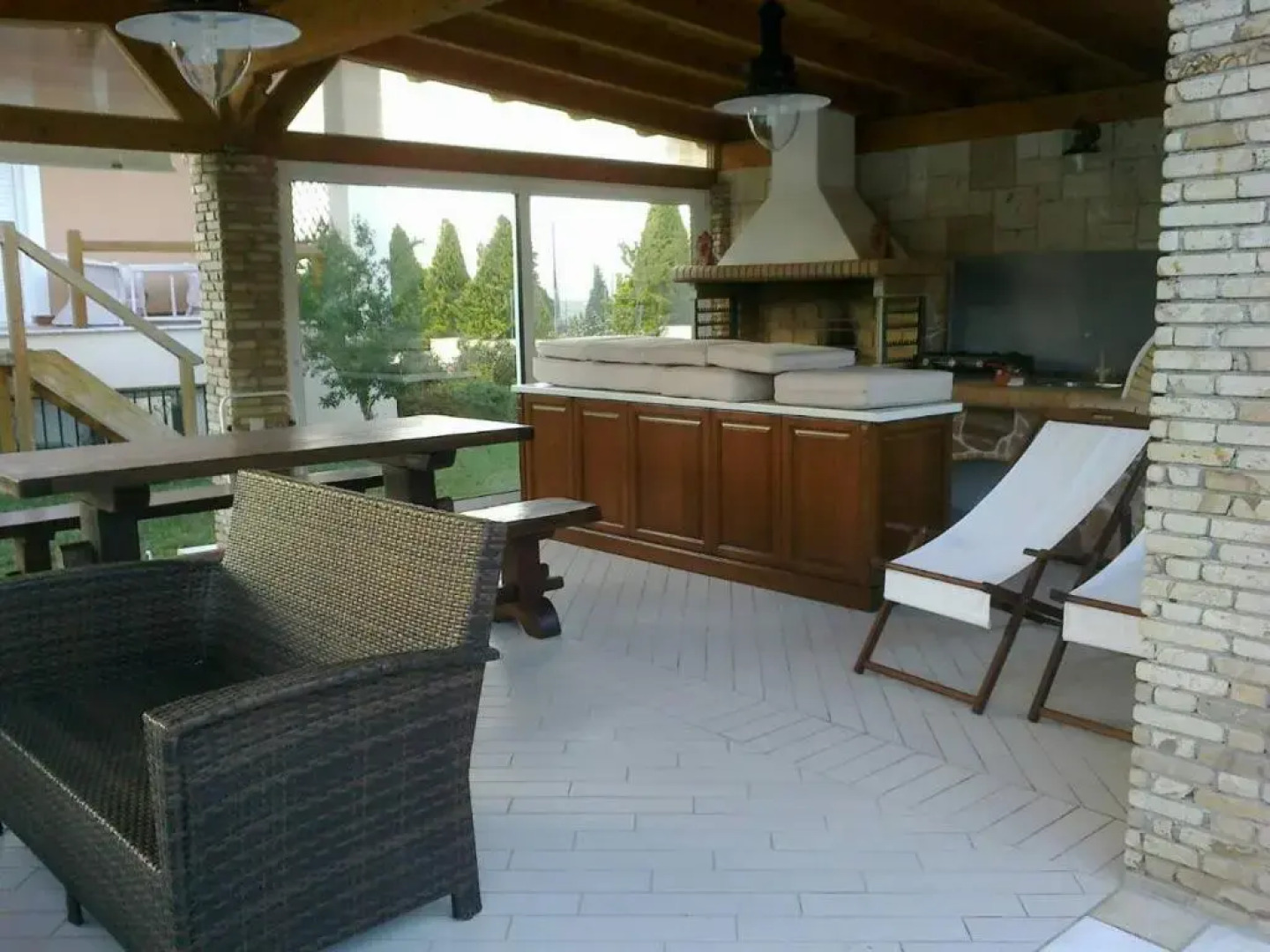 Celestial Azure Villa, your Athenian Country House Retreat