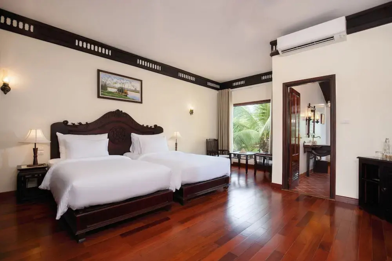 Emeralda Resort Tam Coc