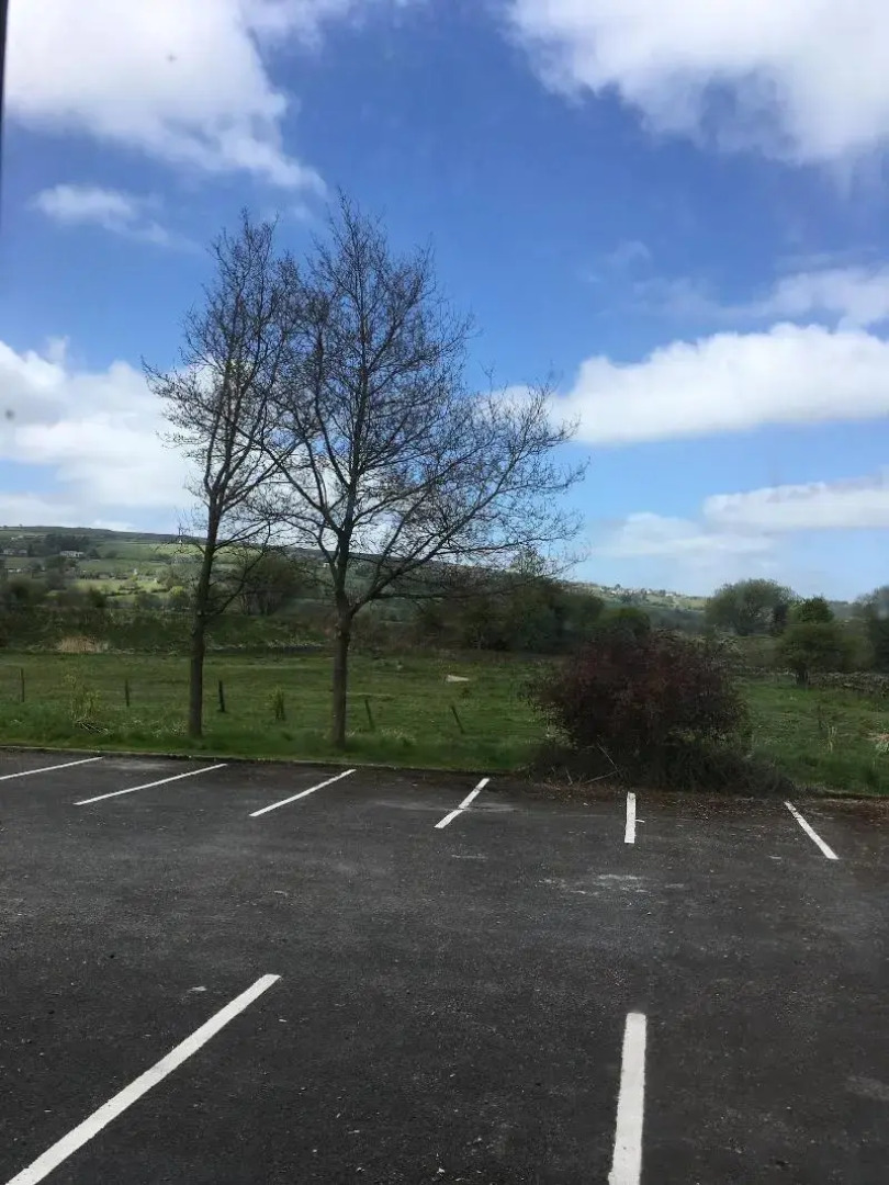 The Old Stone Trough Country Lodge & Inn