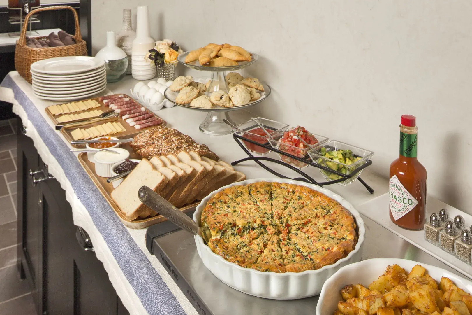 Le Petit Pali at 8th Ave