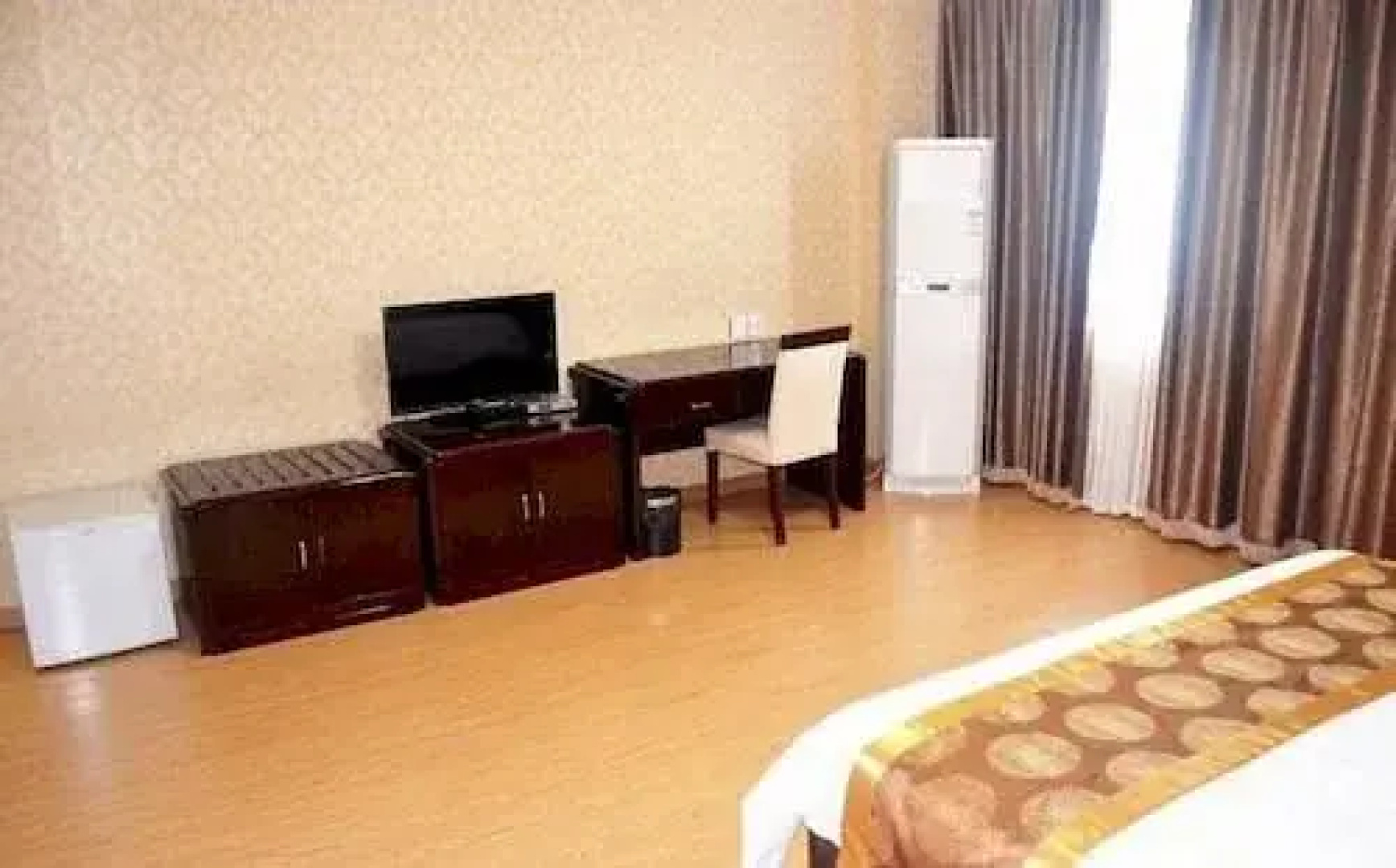 Huaya International Hotel