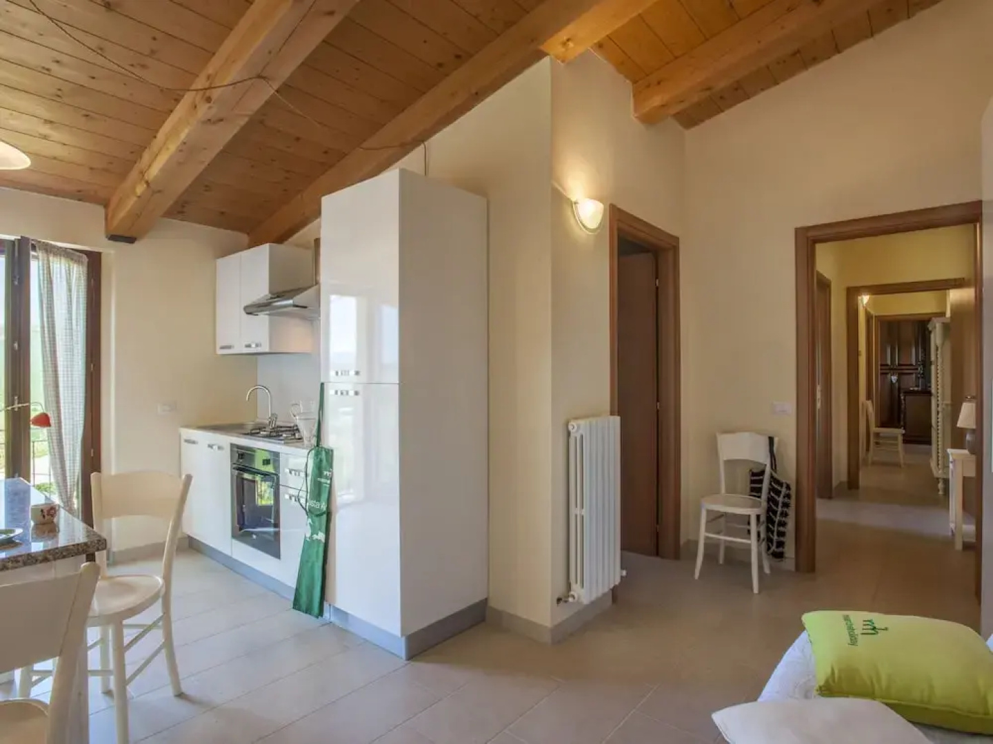 Villa in Pergola With Pool and Beach Nearby