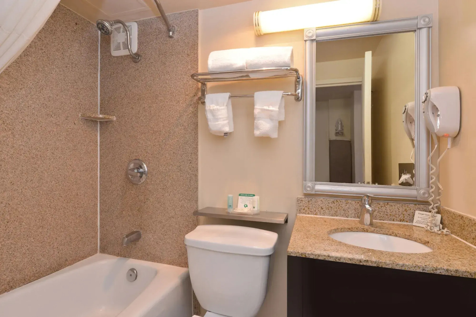 Quality Inn & Suites Montebello - Los Angeles