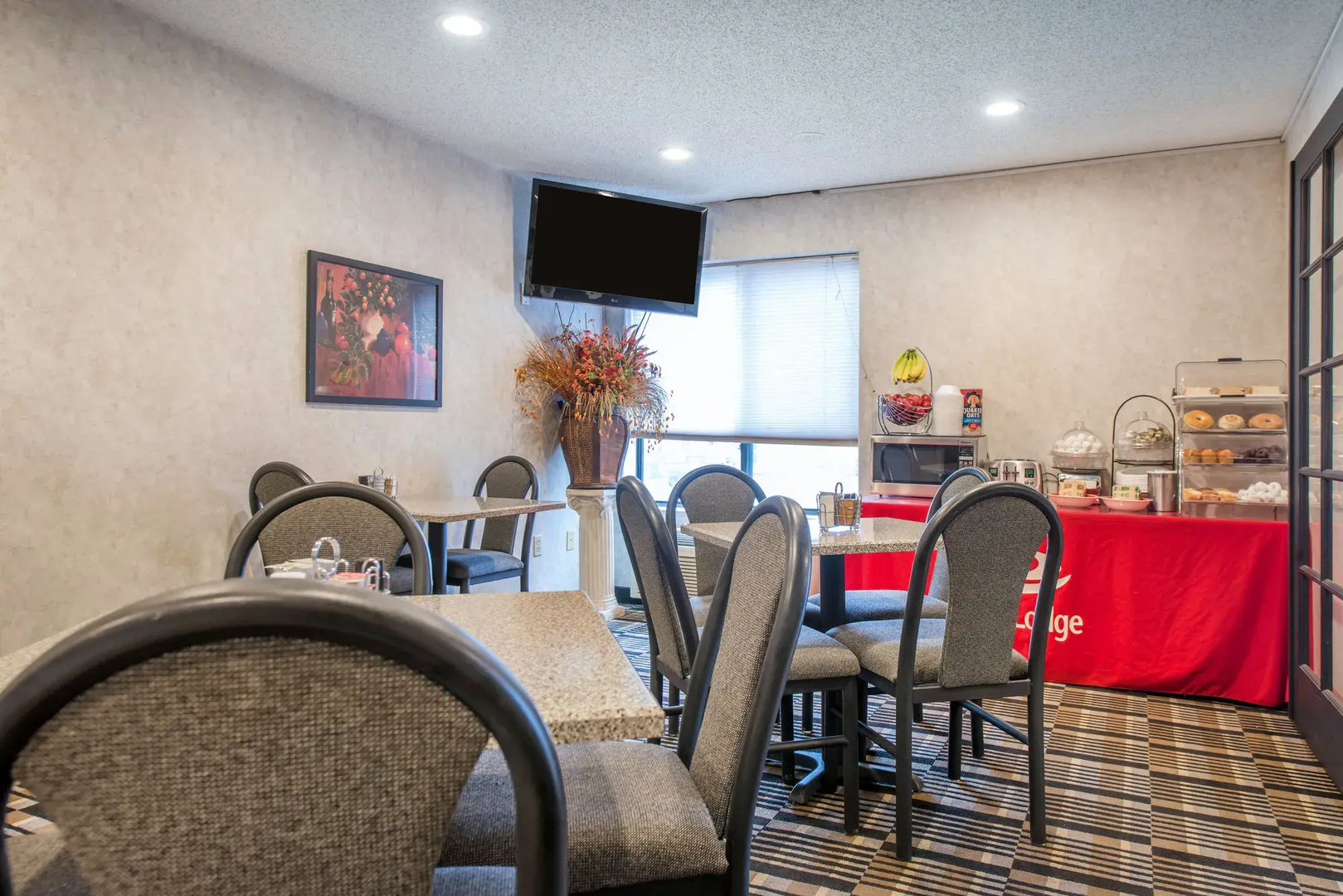 Econo Lodge Pueblo North