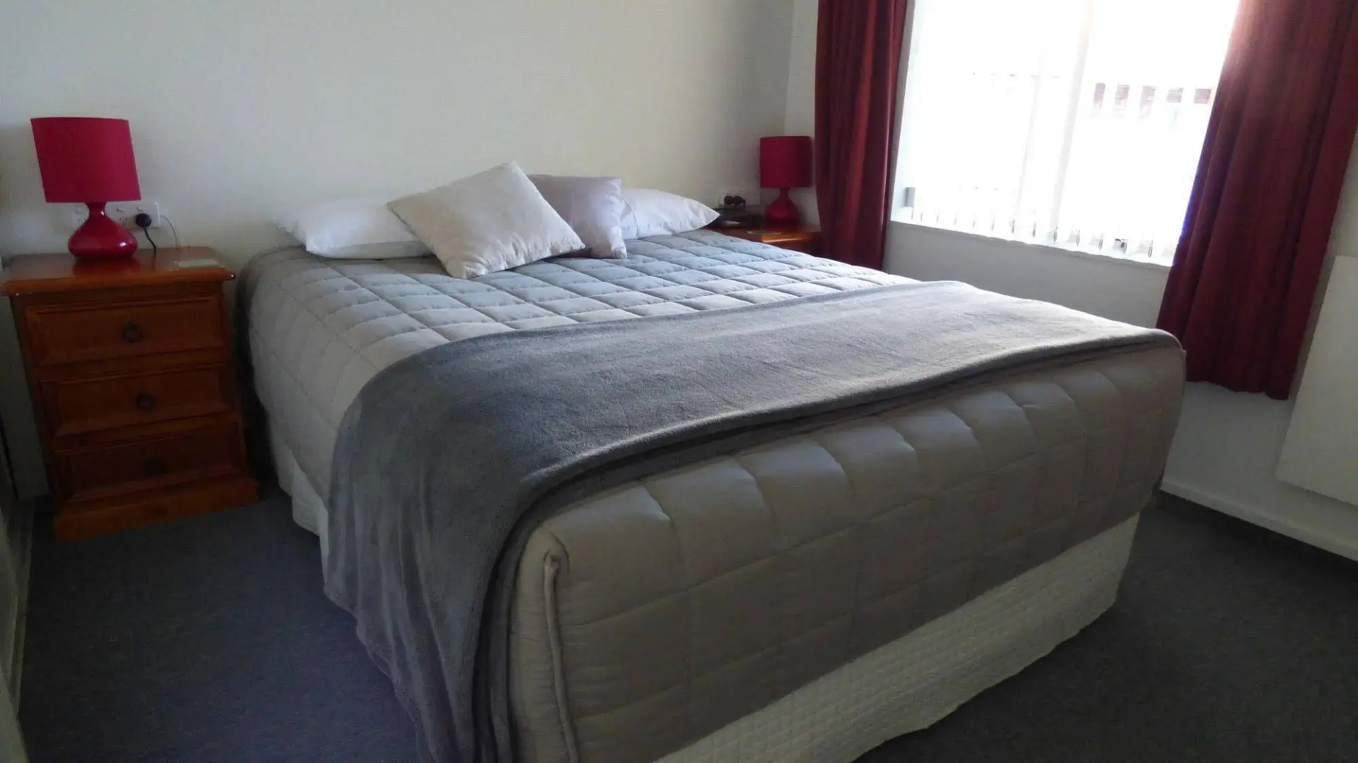 Alexandra Heights Motel