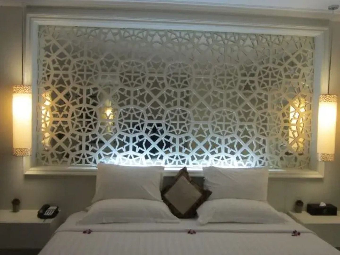 Dreamland Paradise Hotel