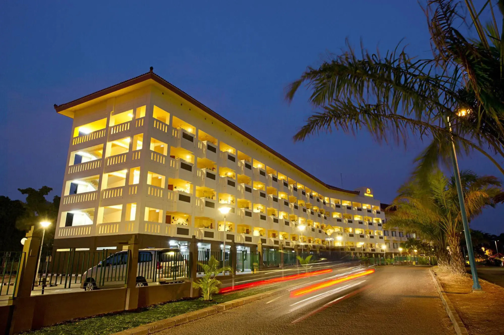 Puri KIIC Golf View Hotel