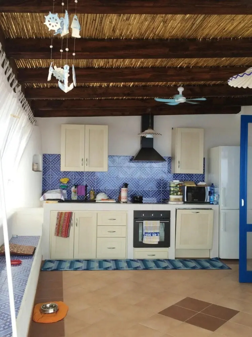 House With 2 Bedrooms in Malfa, With Wonderful sea View, Enclosed Garden and Wifi