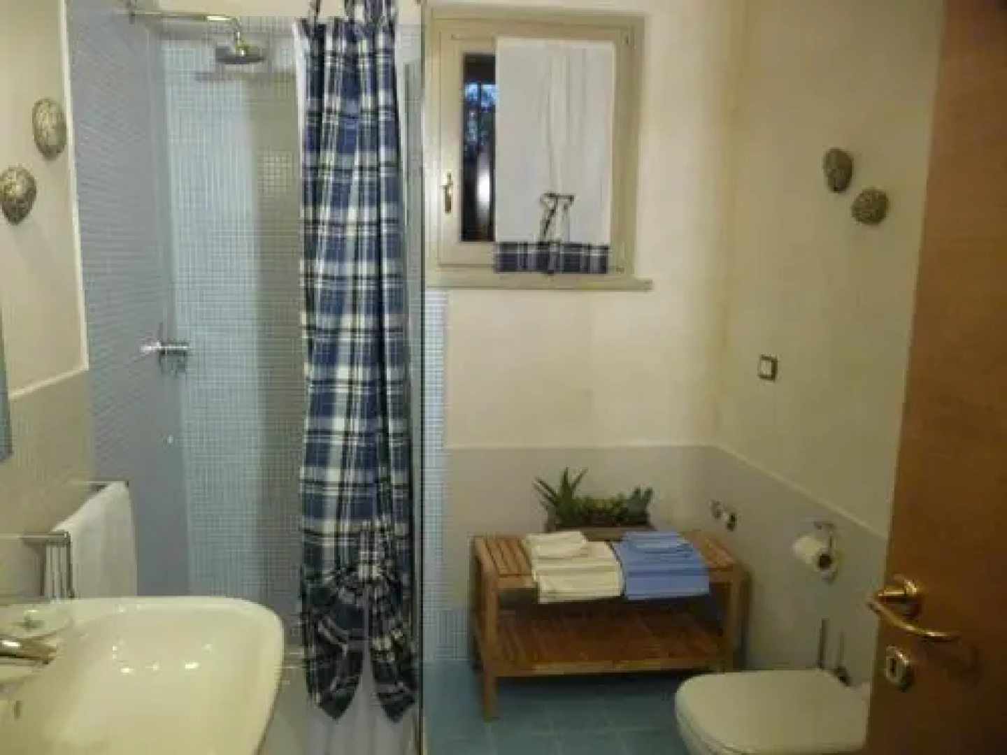 L'isolo B&b And Apartments