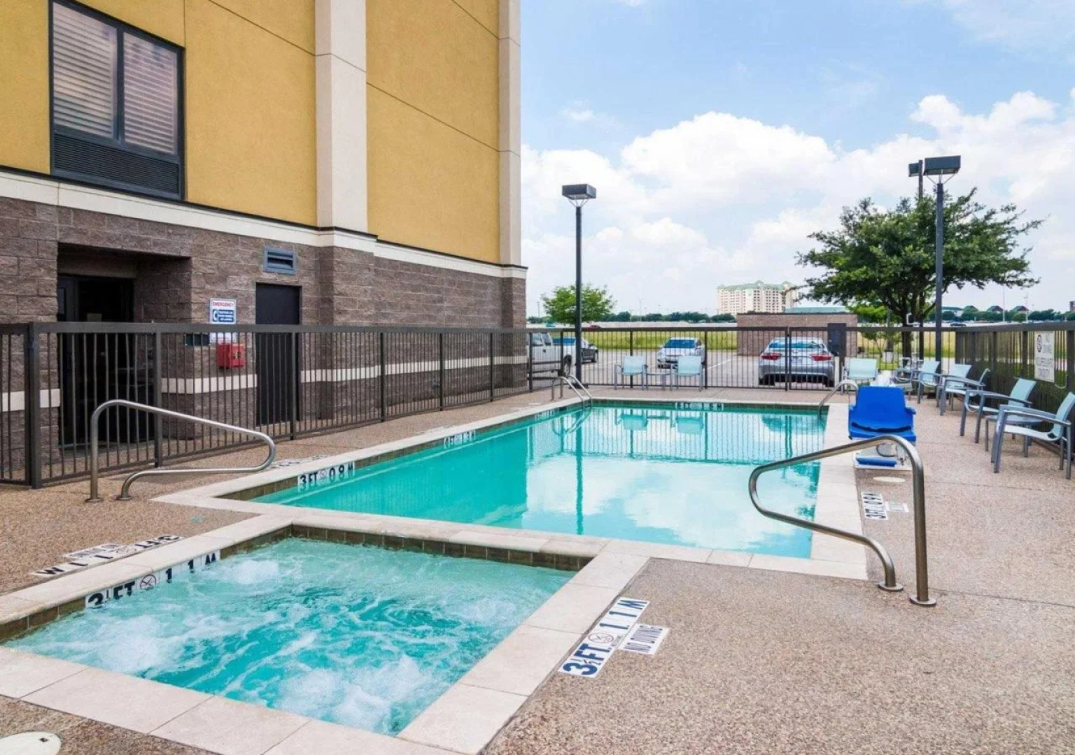 Comfort Suites DFW North/Grapevine