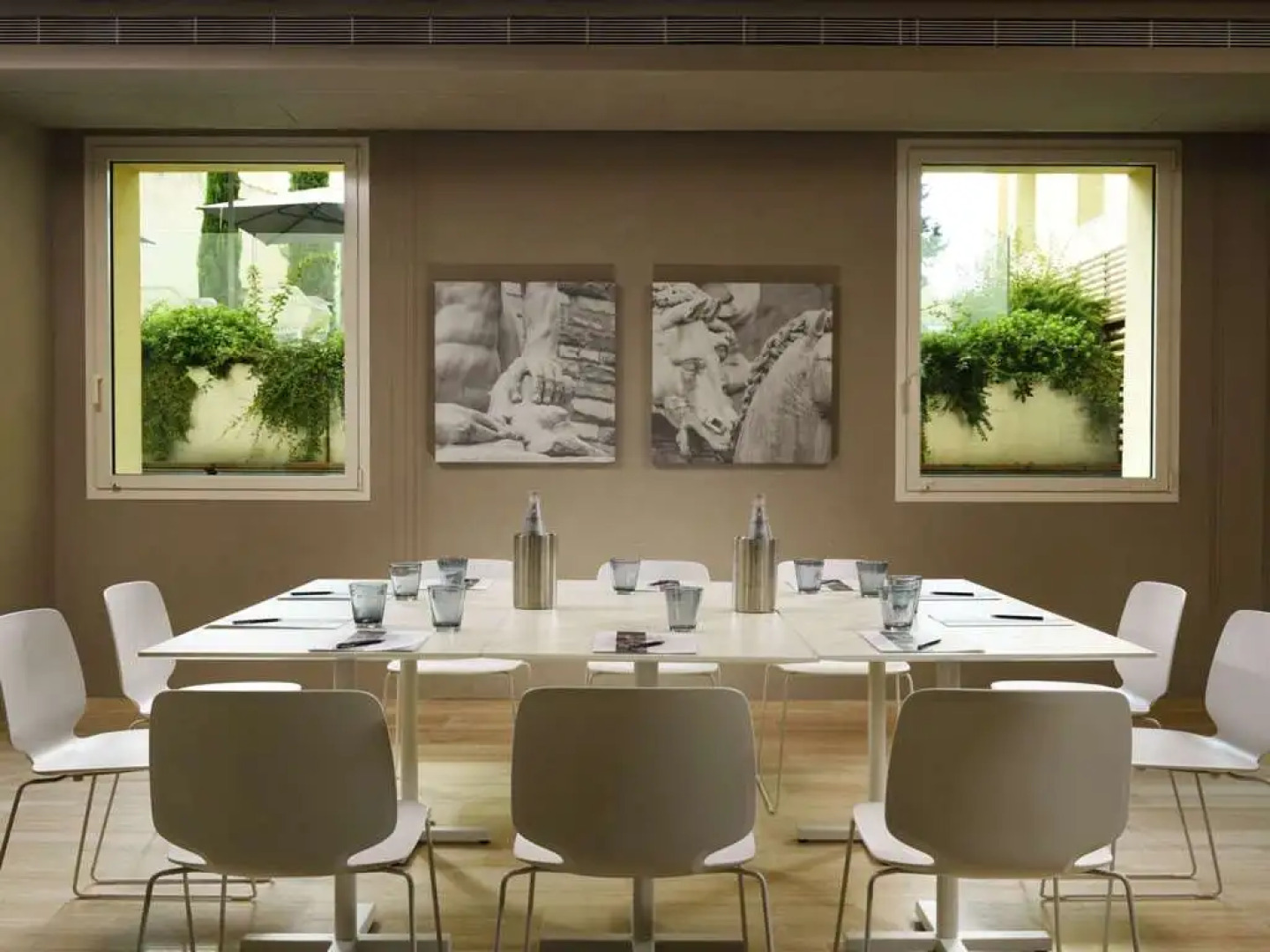 Glance Hotel In Florence