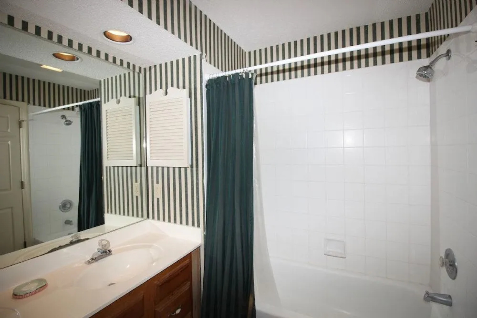 3410 Carolina Place 3 Br villa by RedAwning