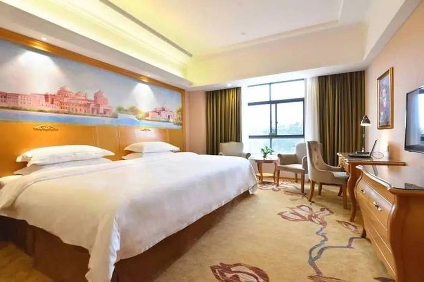 Vienna Hotel Qinzhou North Square Branch