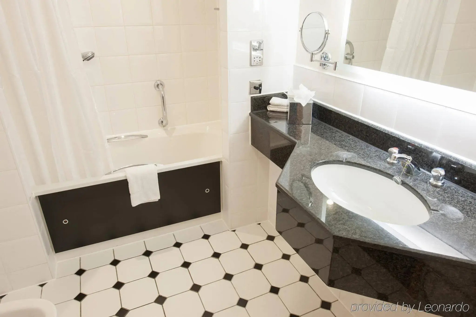 Leonardo Royal Southampton Grand Harbour