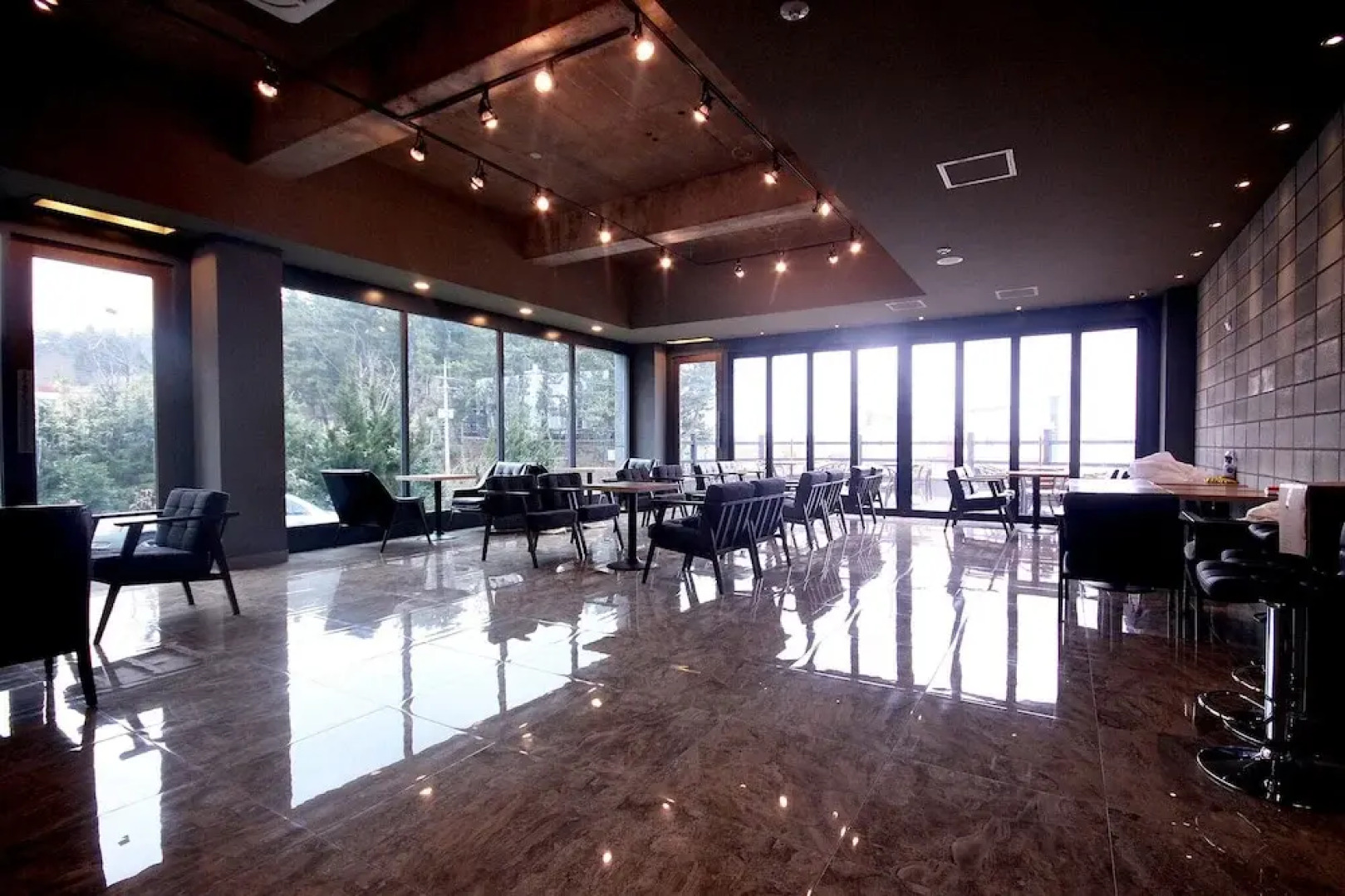 Uljin Neulbom Boutique