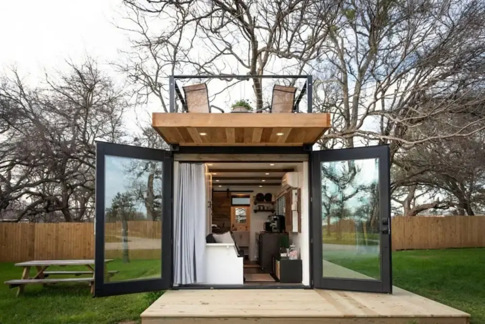 The Classic Tiny Cargohome 12 min to Magnolia Silos Baylor