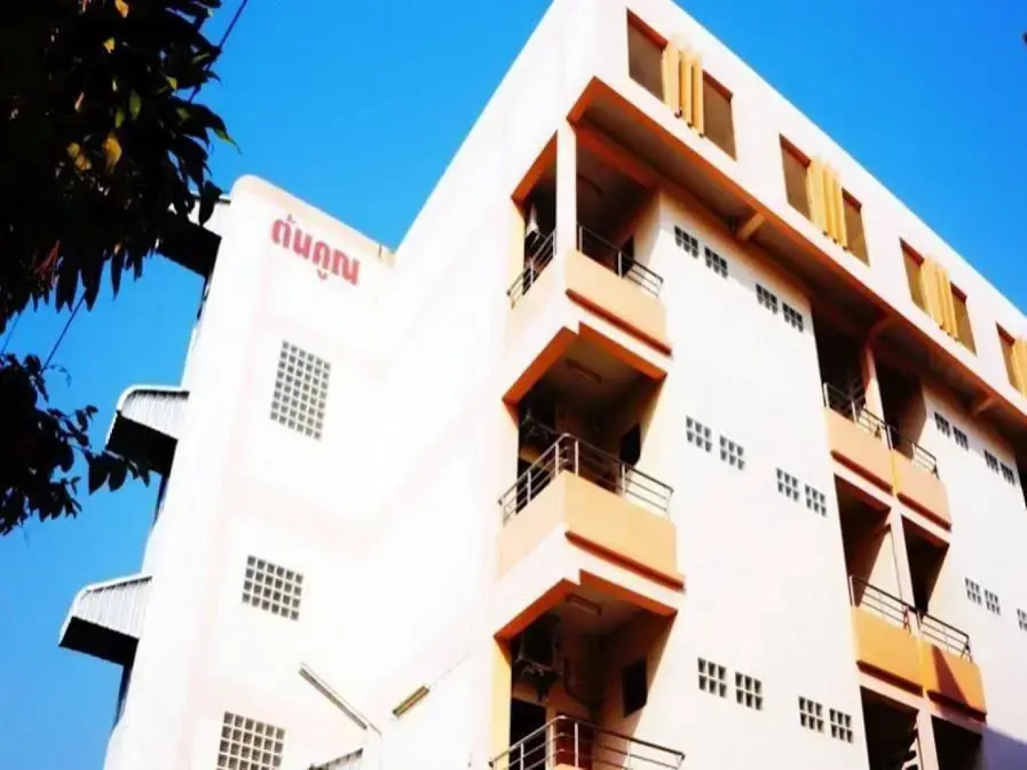 Tonkhoon Hotel