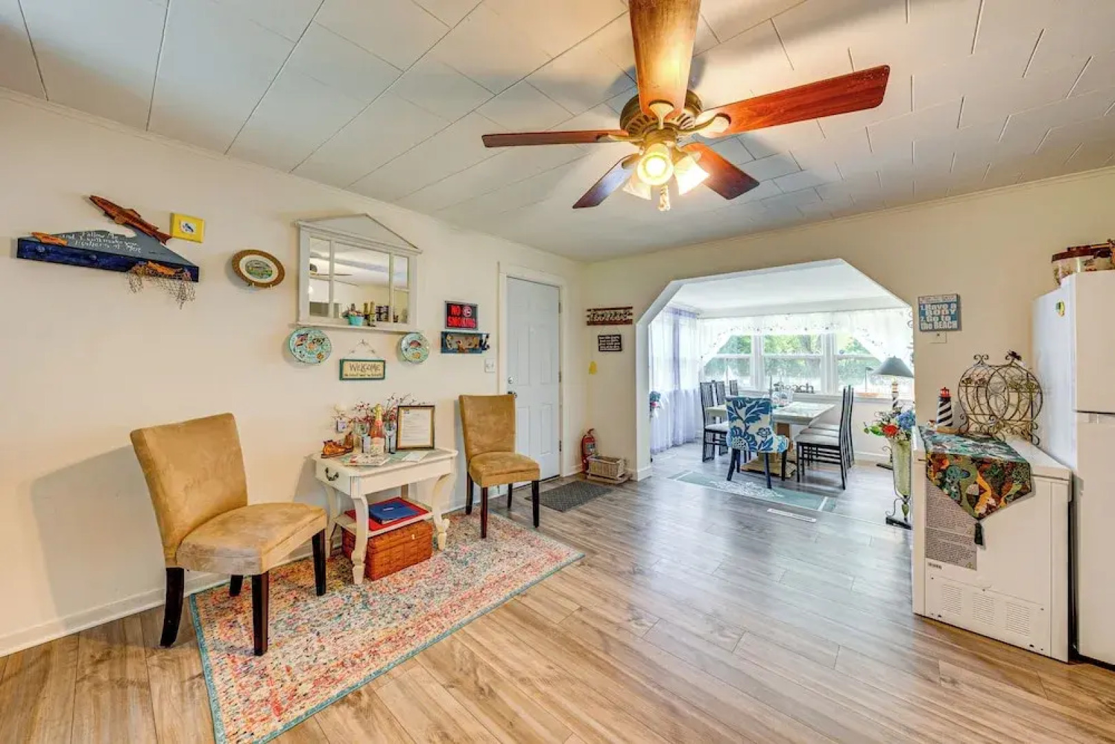 Powers Lake Home w/ Patio - 9 Mi to Lake Geneva!