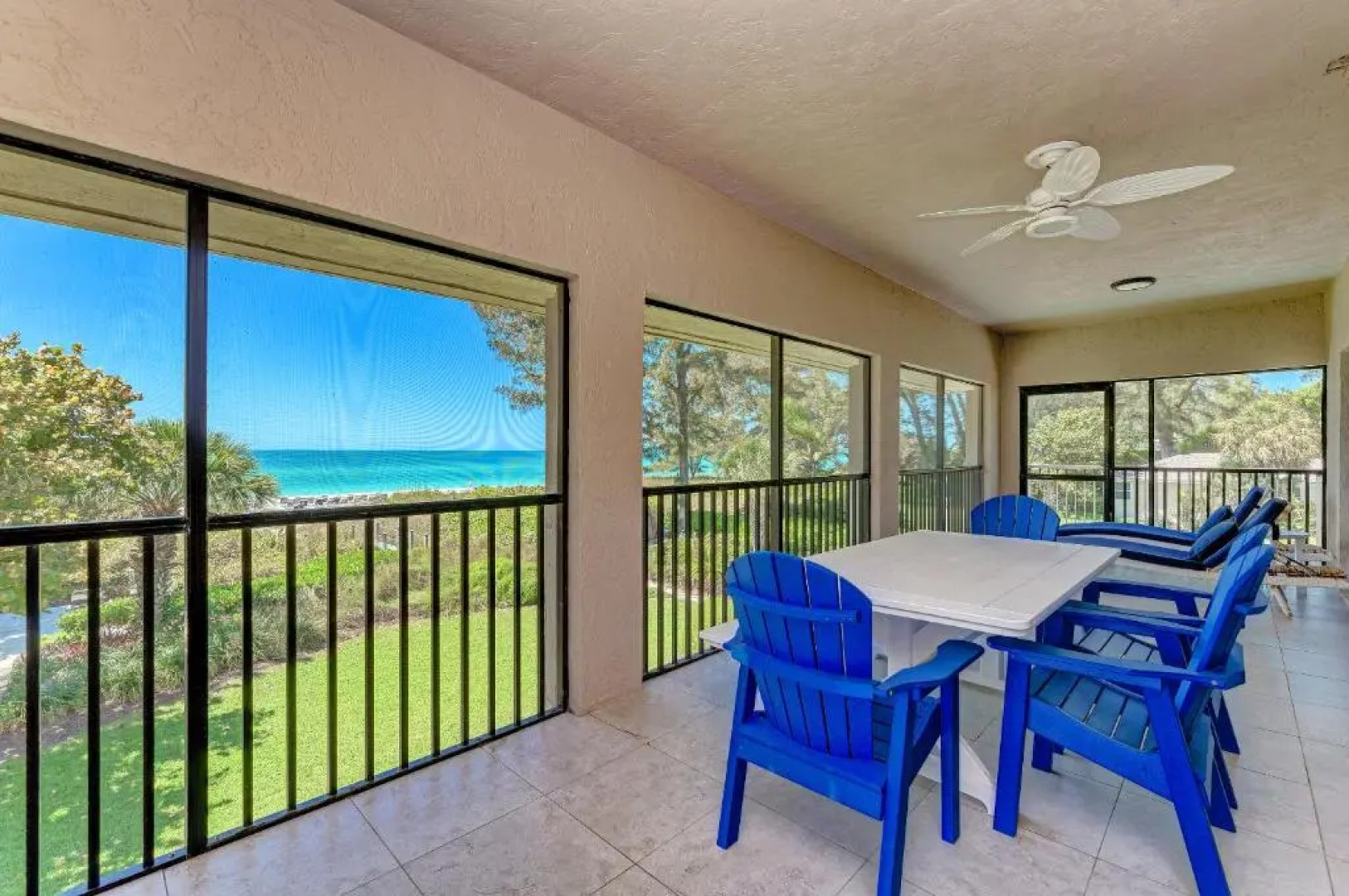 Sea Grape Inn8- BEACHFRONT Property