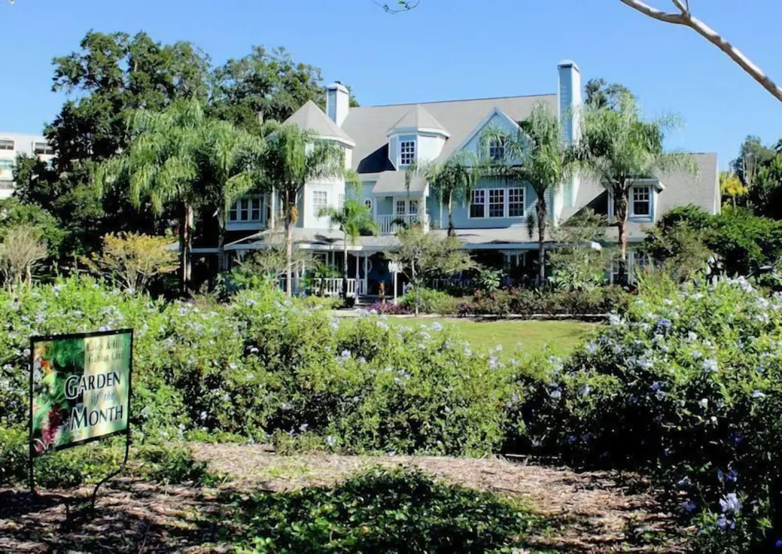 Heron Cay Lakeview Bed & Breakfast Inn