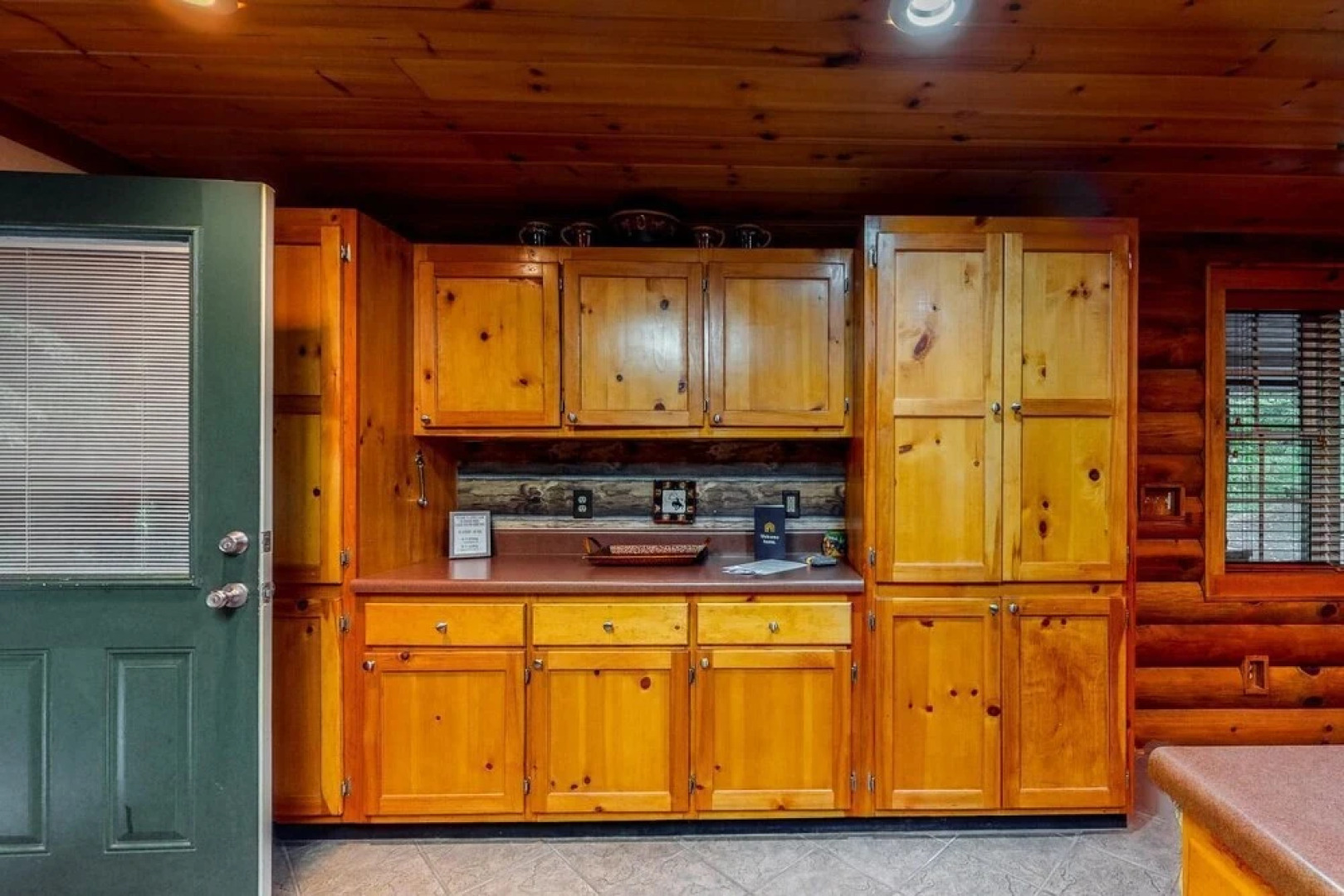 Cowboy Cabin on Stanley Creek