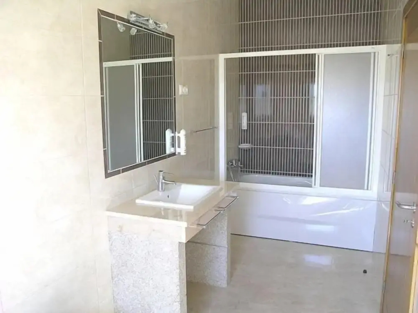 Hotel Encostas De Nantes