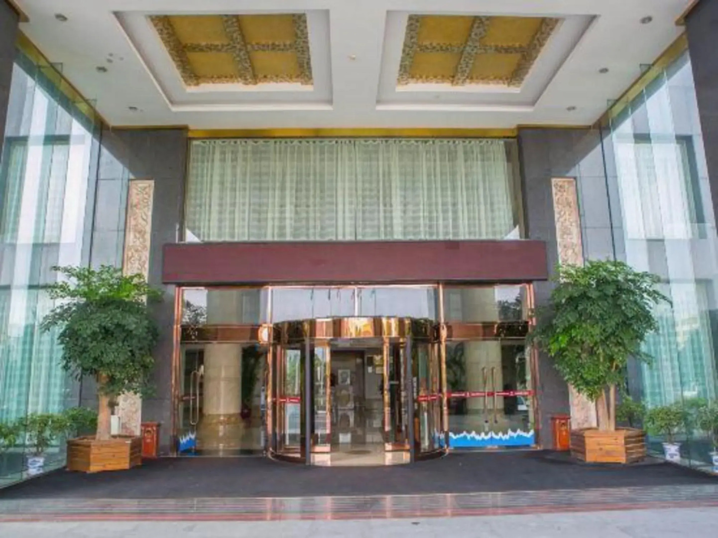 Taitan International Hotel