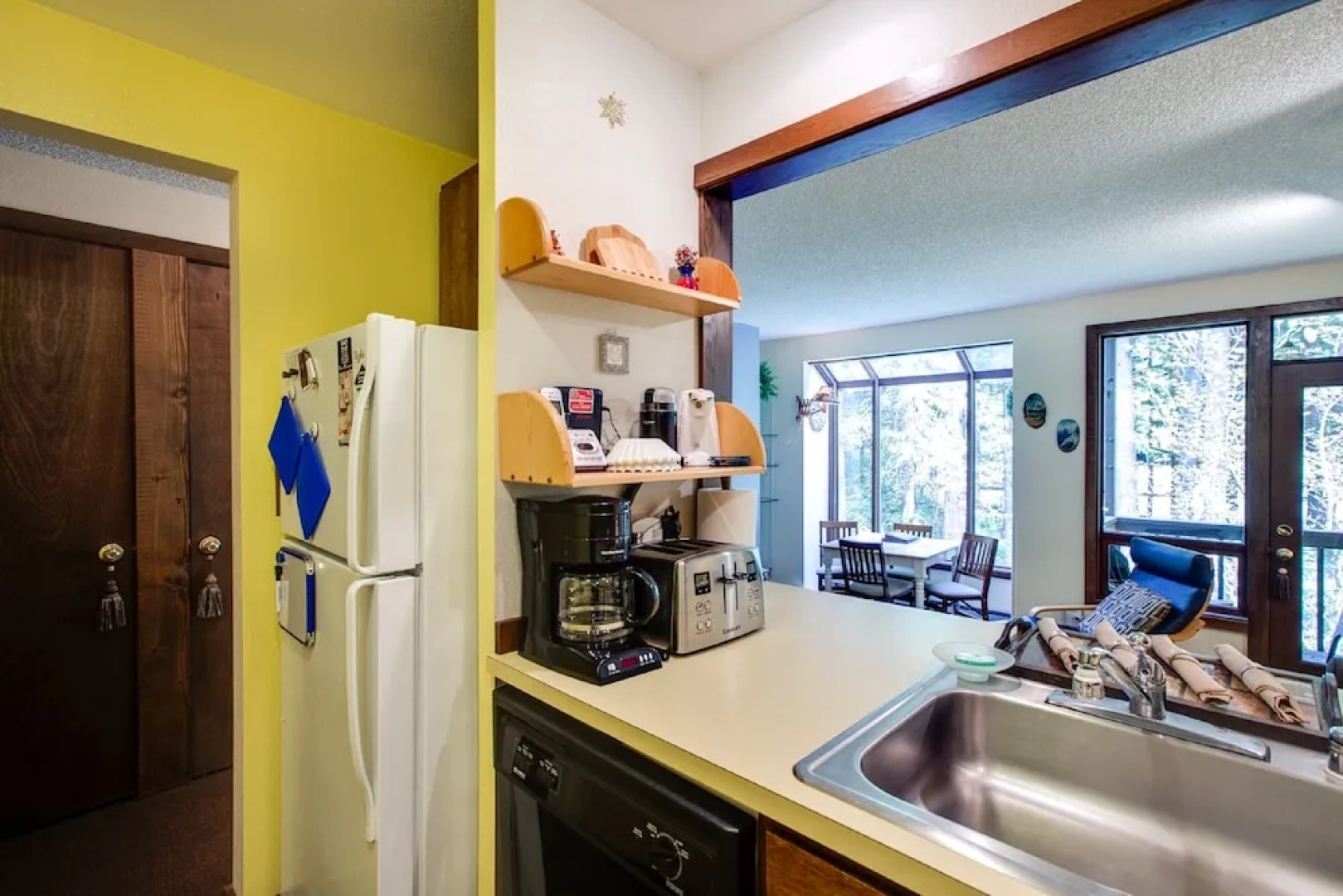 28SW - Fireplace - Dishwasher - Washer/Dryer - Sleeps 4