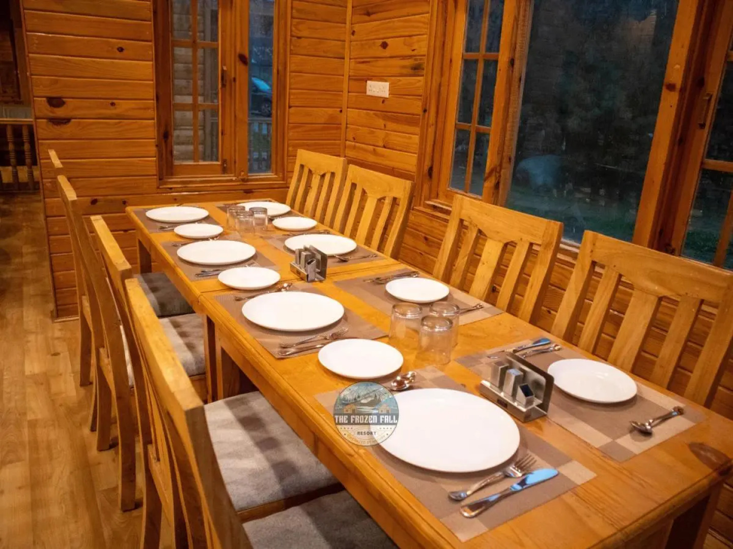 The FrozenFall Resort - Gulmarg