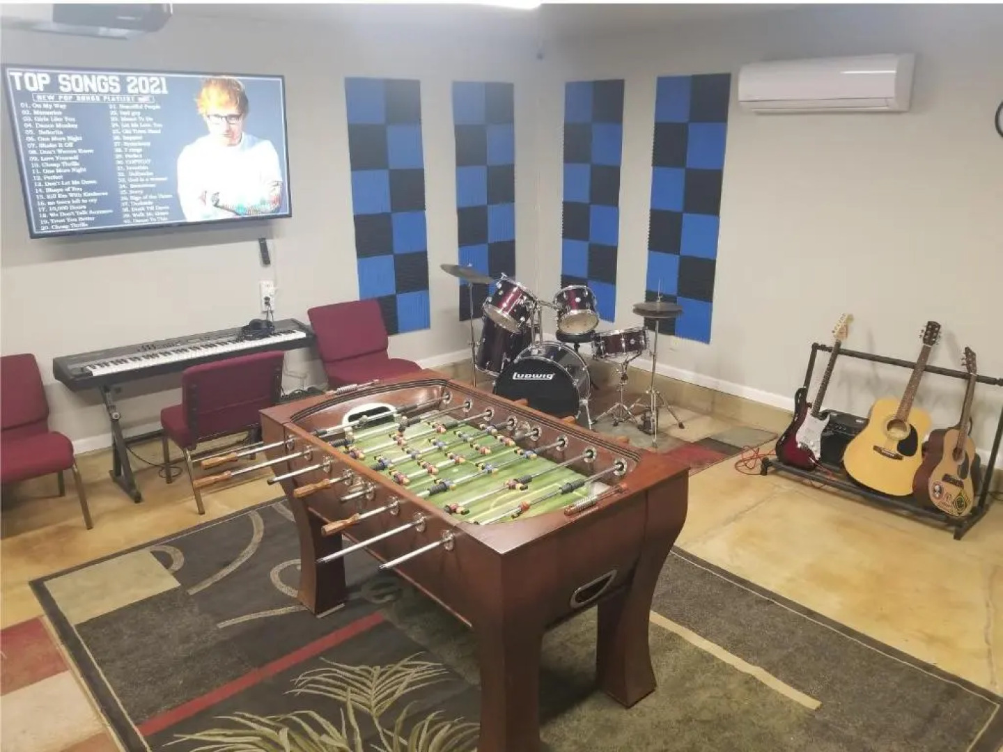 Private Pickleball Pool & Palms Resort