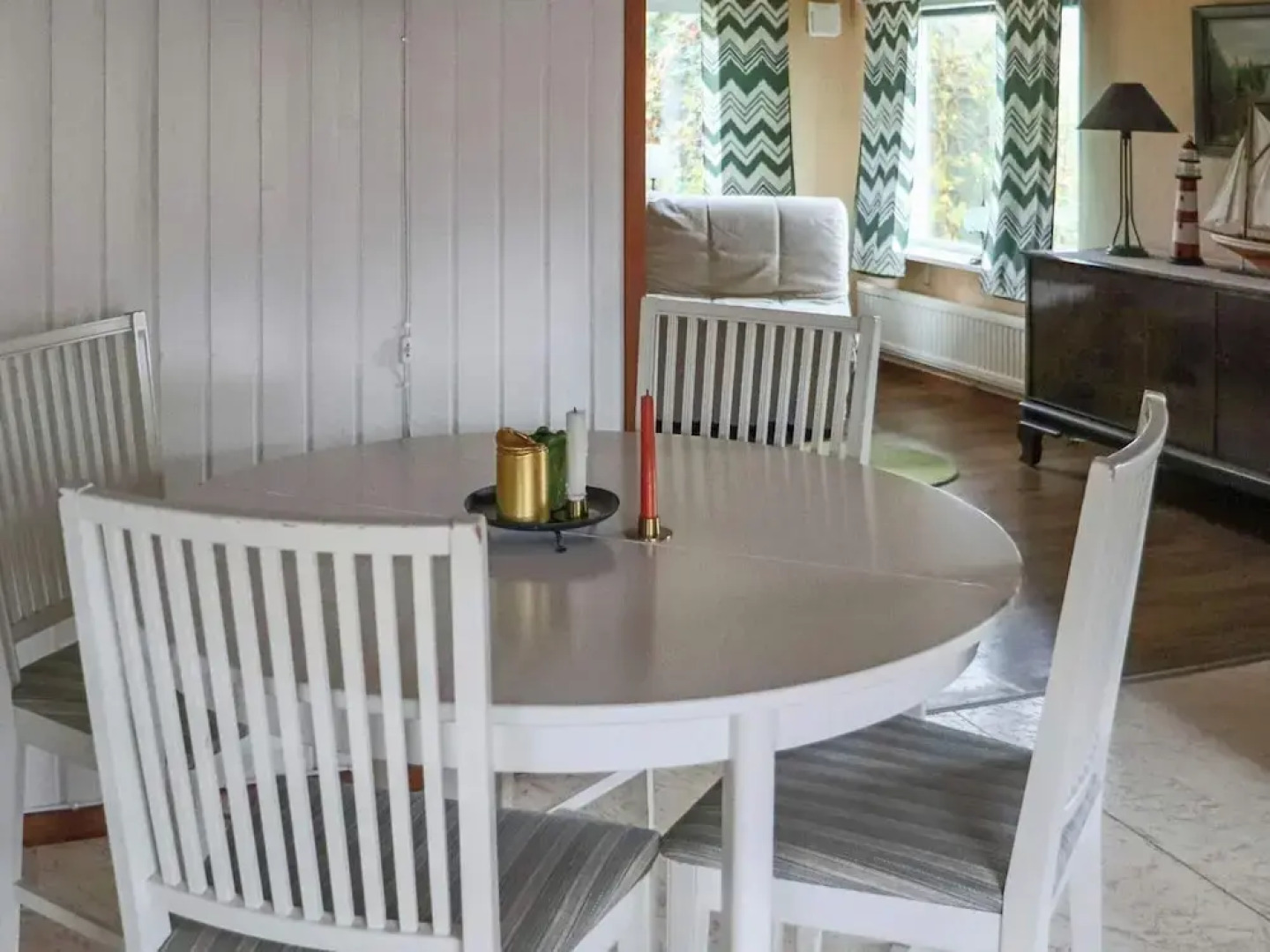 Summer Cottage Near the Beach