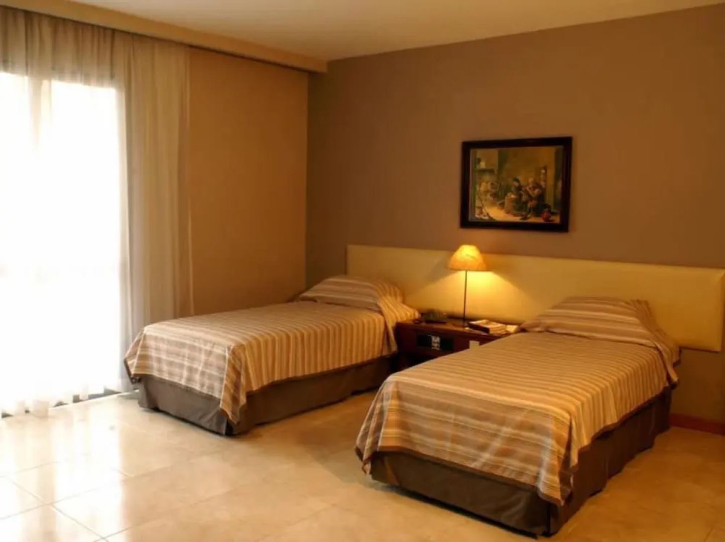 Duque Center Hotel