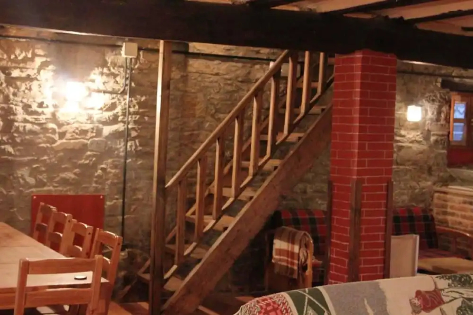 House with 5 Bedrooms in Mieres Del Camino, with Wonderful Mountain View, Balcony And Wifi - 32 Km From the Slopes