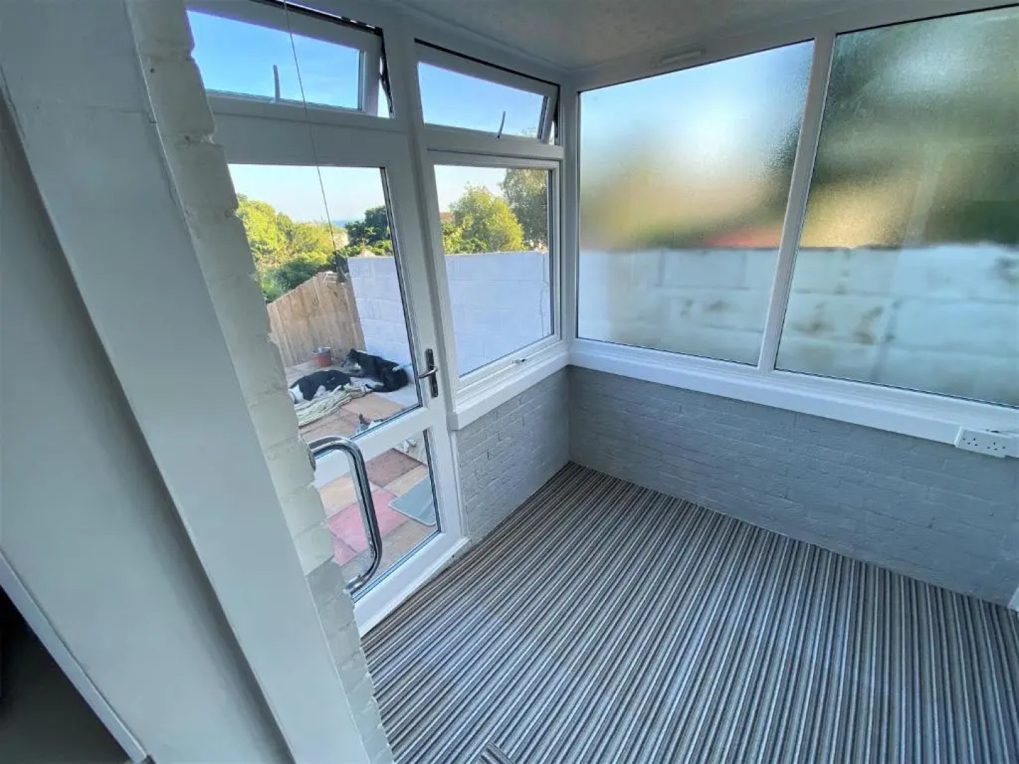 Luxury Suntrap in Private Complex St Leonards