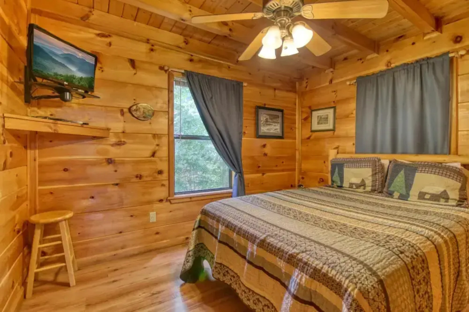 Wow! What A Cabin #255