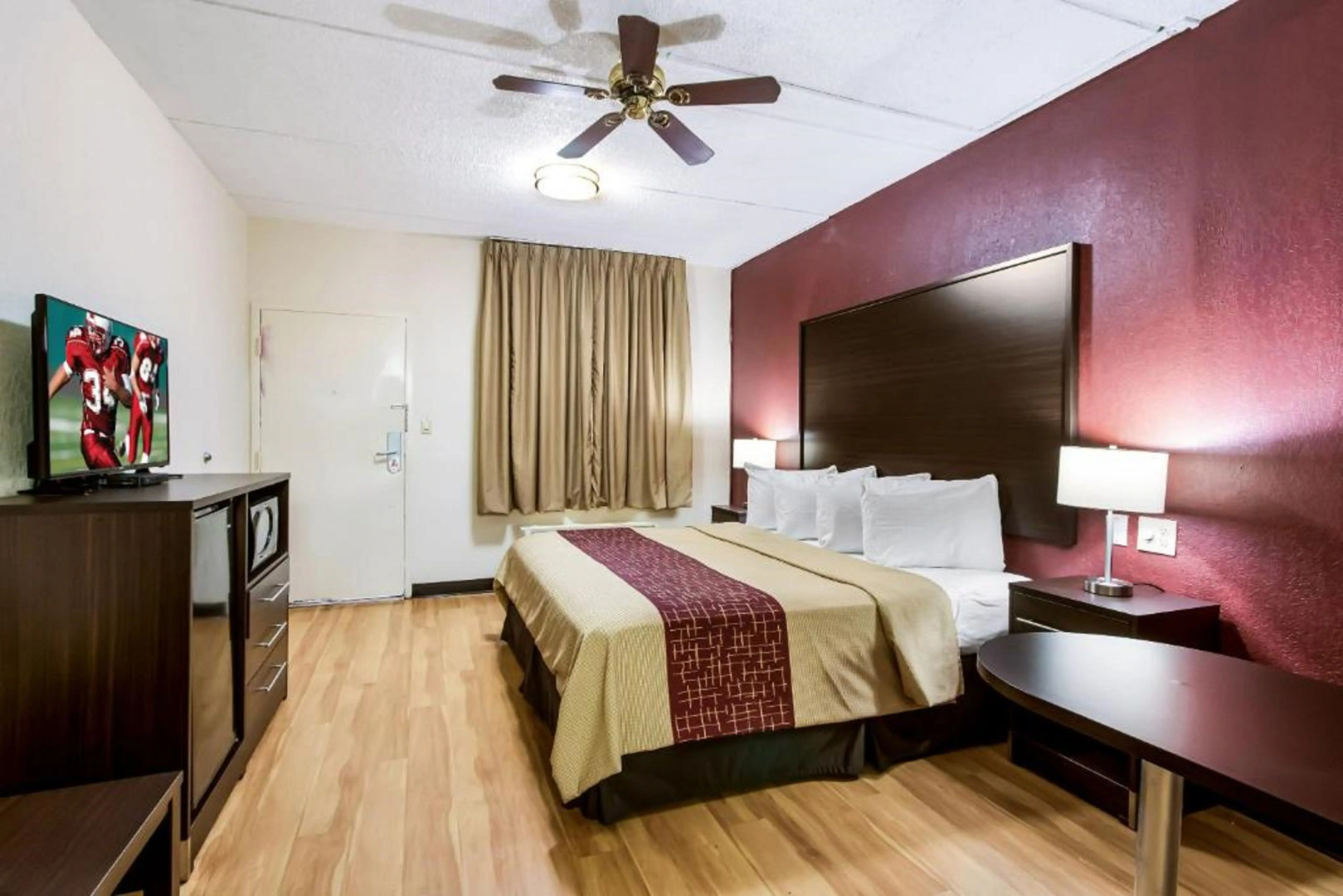 Red Roof Inn & Suites Statesboro - University