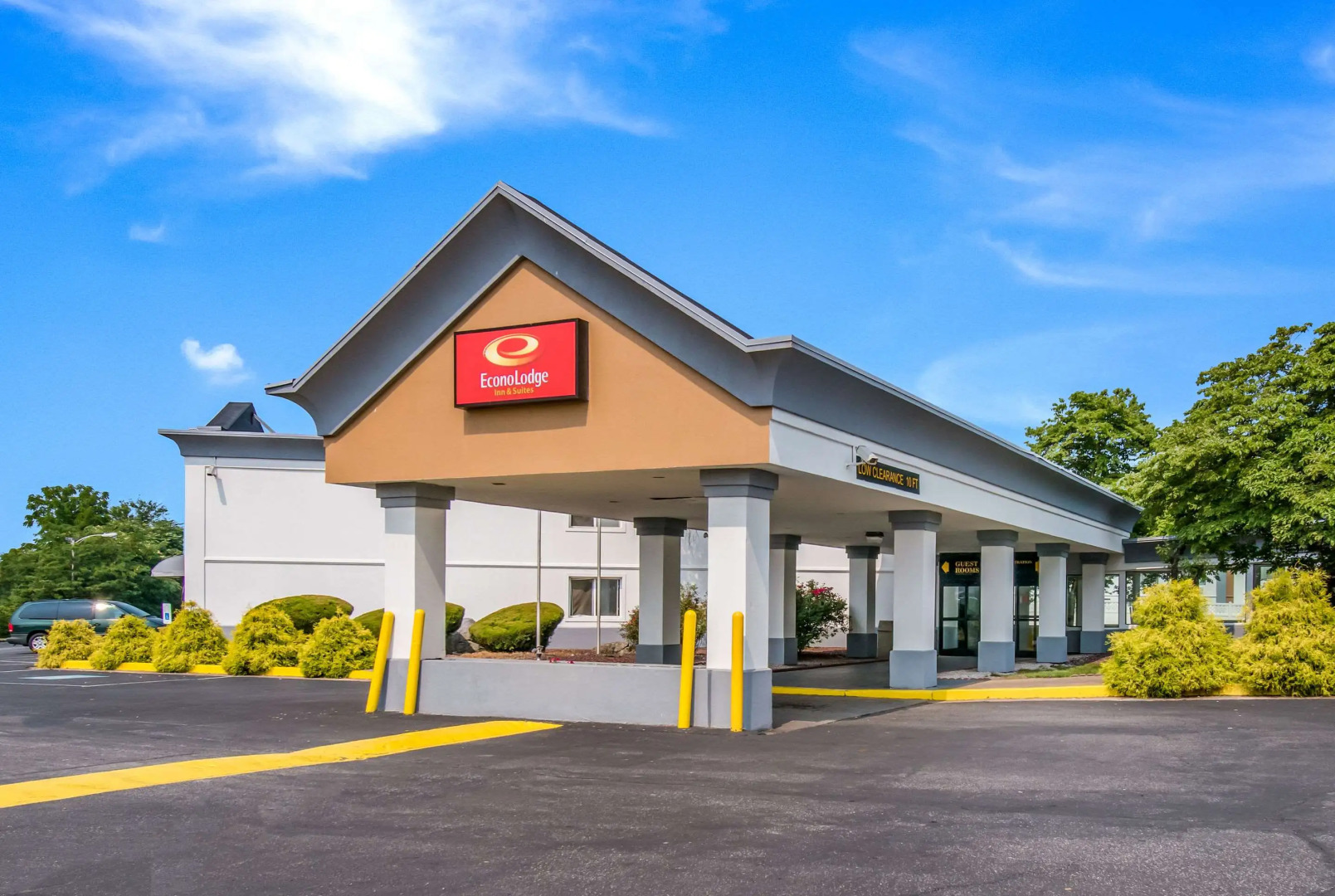 Econo Lodge Inn & Suites Chambersburg Central