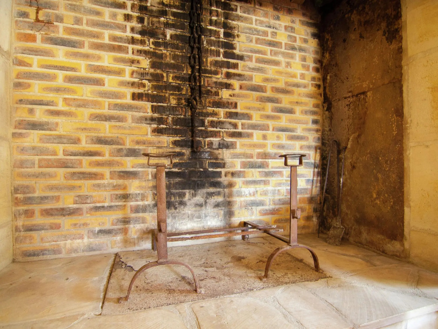 Tasteful Cottage in Roziers With Terrace,garden,bbq, Parking