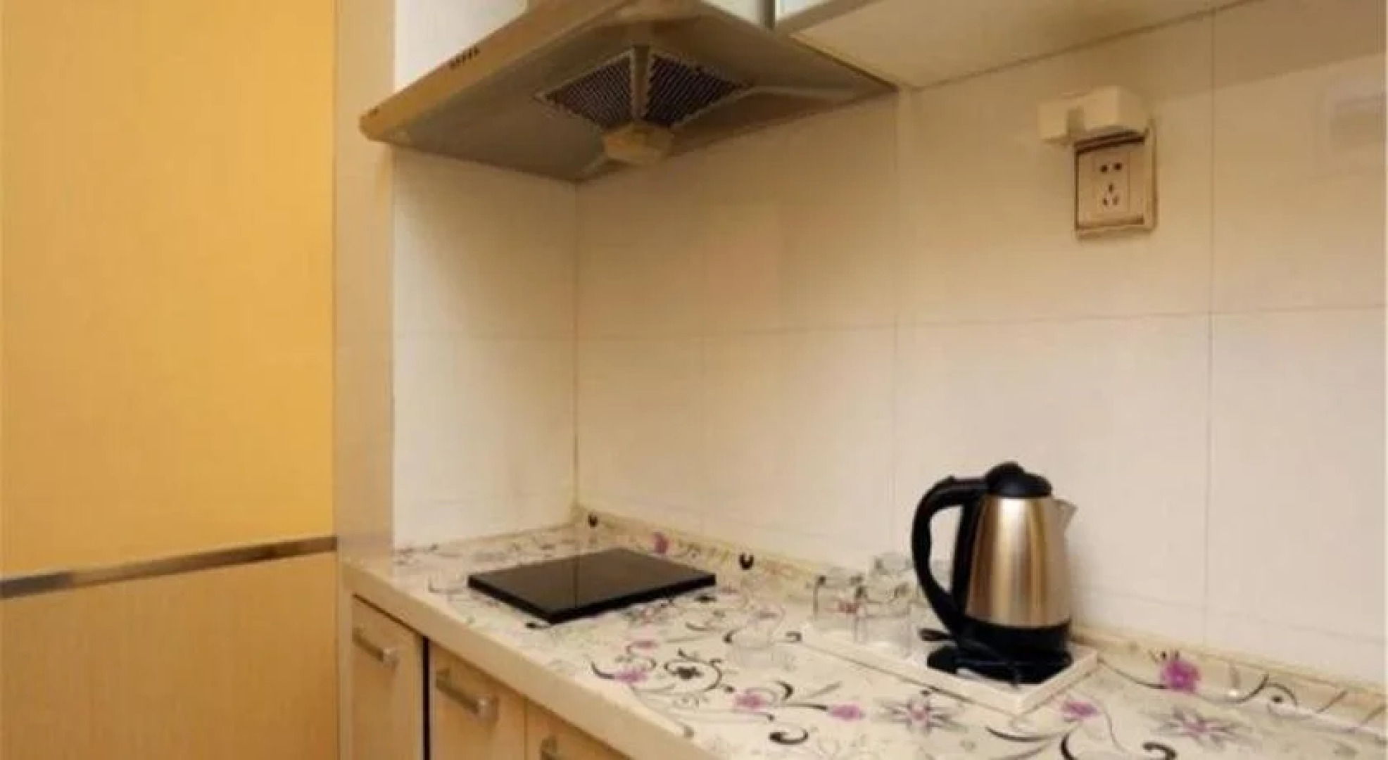 TA9 Rengency Fiesta Holiday Hotel