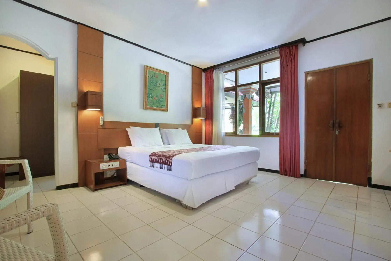 Puri Naga Beachfront Cottages